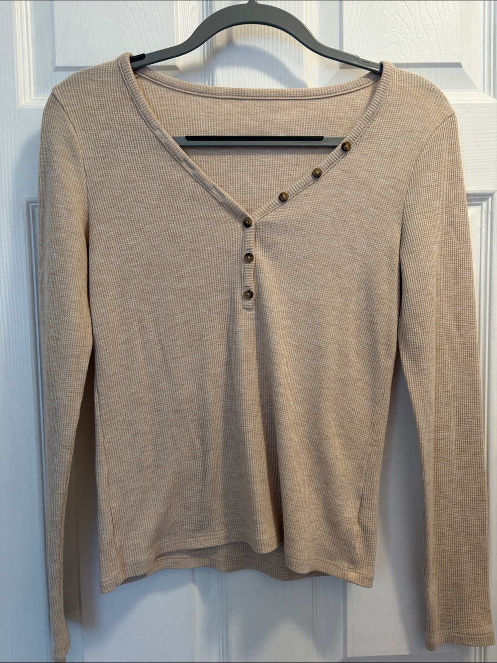 American Eagle Outfitters Ribbed Long-Sleeve Henley Top - Tan
